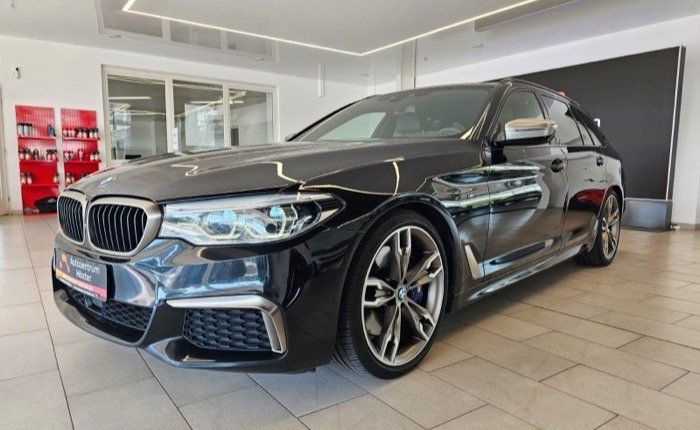 car-img